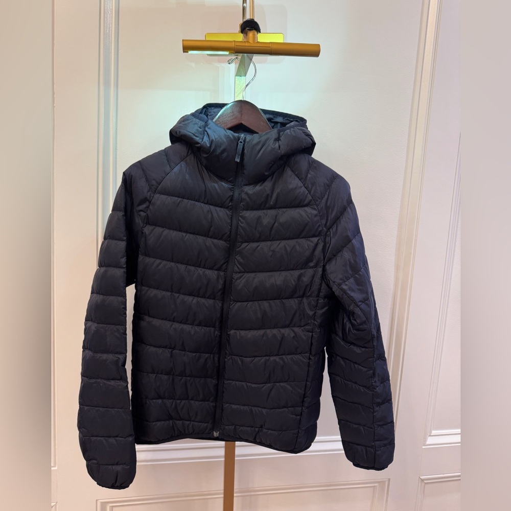 Men's Dark blue  Hooded Puffer Jacket uniqlo sz xs coat lite